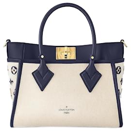 Borsa Louis Vuitton On My Side PM Blu