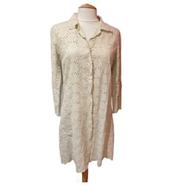 Chaqueta Gerard Darel Color Crudo con Bordado Inglés y Ramia
