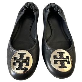 Tory Burch Ballerinas aus schwarzem Leder