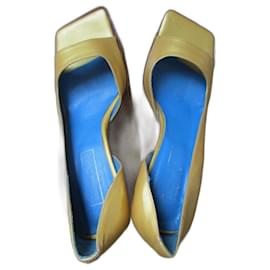 Yellow Glazed Leather Pumps 8.5cm Heels 38IT - Autre Marque