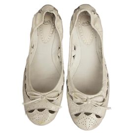 Ballerine Ash P in vernice bianca 37