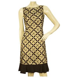 Sportmax - Vestido hasta la rodilla con escote barco, sin mangas, color beige y marrón con volantes 40