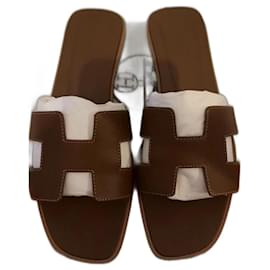 Mule Hermès Oran in pelle marrone taglia 39