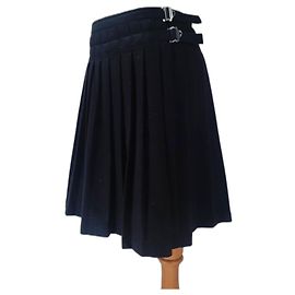 Falda de lana plisada negra Burberry