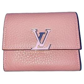 Louis Vuitton Portafoglio Capucines XS Rosa in Pelle Taurillon