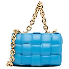 Bottega Veneta Borsa a Tracolla Intrecciato in Nappa Blu con Catena Imbottita