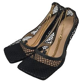 *** Décolleté Bottega Veneta con punta quadrata in rete
