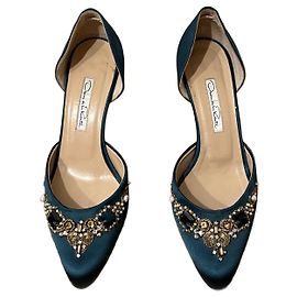 Oscar de la Renta Pumps aus grünem Satin mit Kristallstickerei Größe 36