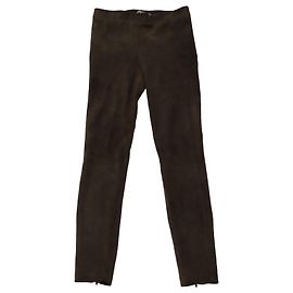 Pantalones cortos Vince con dobladillo dividido en ante marrón