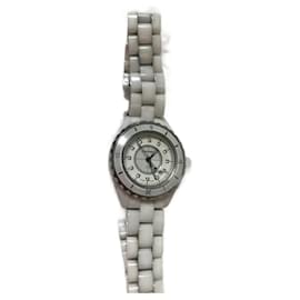 Chanel J12 Uhr Keramik Weiß mit Diamanten