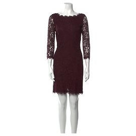 Diane Von Furstenberg DvF – Zarita – Spitzenkleid in Burgunderrot