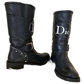 Botas Christian Dior de piel negra con hebilla y estrellas logo 36