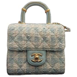 Splendida Chanel in Tweed azzurro