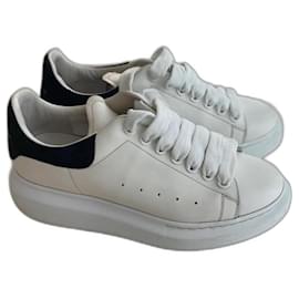 Sneakers bianche Alexander Mcqueen