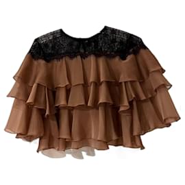 Crop top beige Topshop con volantes y encaje negro