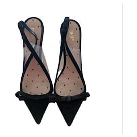Décolleté Red Valentino in scamosciato nero con tacco kitten
