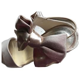 Décolleté Stuart Weitzman Beige