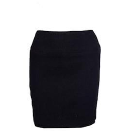 Chanel, Gonna vintage in bouclé nera.