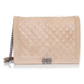 Chanel, ragazzo in morbida pelle grande in beige