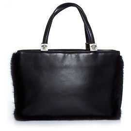 Gianni Versace, Borsa a mano vintage in pelle nera con pelliccia