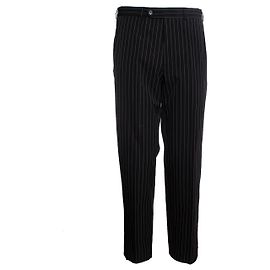 Prada, pantalones negros a rayas.