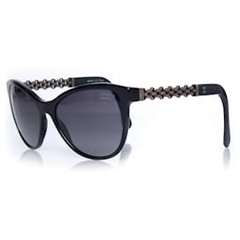 Chanel, Gafas de sol con cadena negra