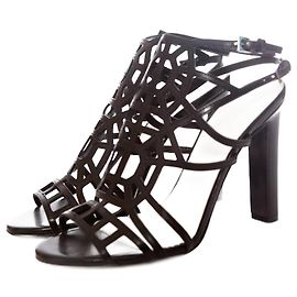 Autre Marque enfermera, sandalias de cuero negro en tamaño 39.