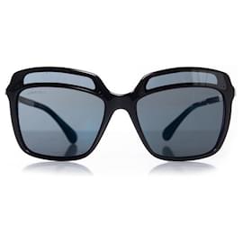 Chanel, Occhiali da sole della collezione Black Coco Cloud