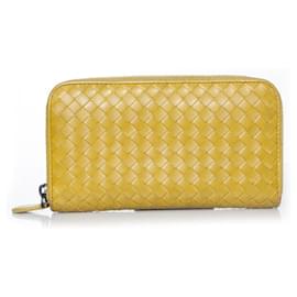 Bottega Veneta, Carteira com zíper intrecciato napa verde limão