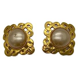 ***Pendientes de perlas artificiales CHANEL - Chanel