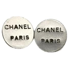 *** Orecchini rotondi con logo CHANEL