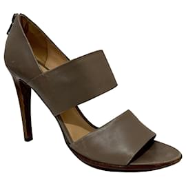Taupefarbene Bottega Veneta-Sandalen mit hohen Absätzen