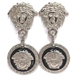 Orecchini Medusa di Gianni Versace