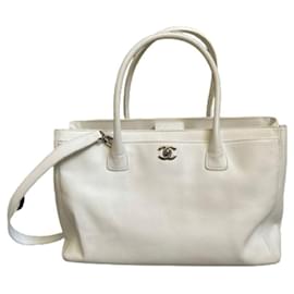 Chanel Executive Tasche aus weißem Leder