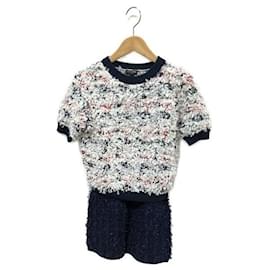 ***CHANEL Maglia fantasia a maniche corte, tagliata e cucita e configurazione gonna - Chanel