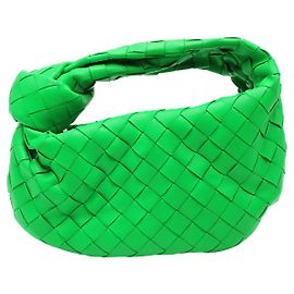 Bottega Veneta Mini Jodie Umhängetasche aus grünem Leder