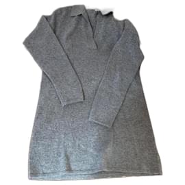 Reformation Mini Polokleid aus grauem Kaschmir