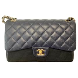 Chanel Borsa in pelle caviar trapuntata blu navy oro