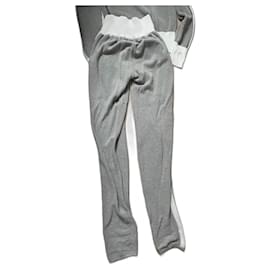 Conjunto de Jogging Chanel Top y Pantalones Gris y Blanco Algodón