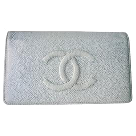 CHANEL Portafoglio lungo in pelle caviale blu cielo Buone condizioni
