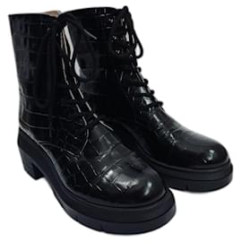 Stivali Stuart Weitzman in pelle coccodrillo neri