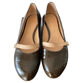 Louis Vuitton Bailarinas de Charol Marrón