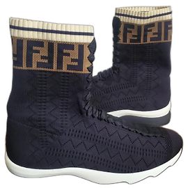 Fendi Paio di scarpe da ginnastica P 41 IT