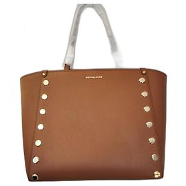 Bolsa shopping Holly marrom Michael Kors com detalhes dourados