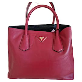 Prada Saffiano Handtasche aus rotem Lammleder