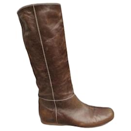 Botas Prada de couro marrom claro tamanho 40,5 fr