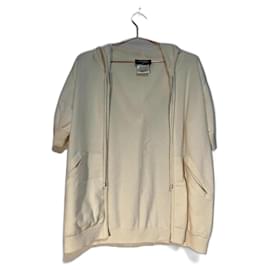CHANEL Cárdigan beige