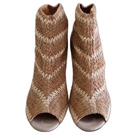 Botas de cano curto Dolfie em tecido bege