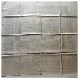 Foulard Hermès in seta Carré Grand Procession in Moscow Beige