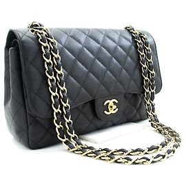 CHANEL Classico Grande 11Borsa a tracolla con catena e patta, colore nero caviale